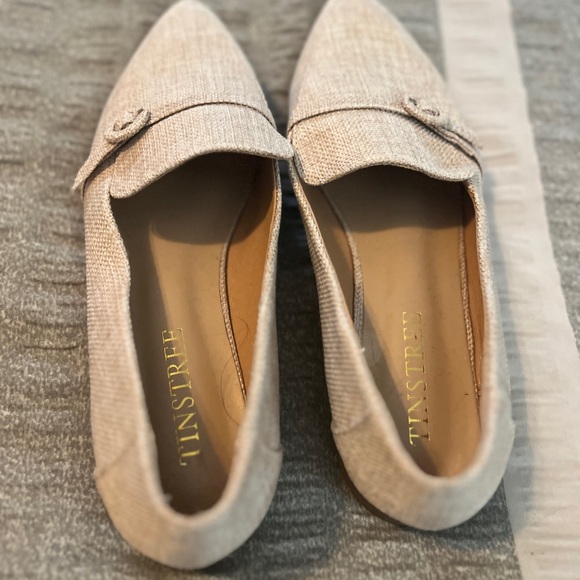 Size 9 Pointe toe shoes - Picture 1 of 6